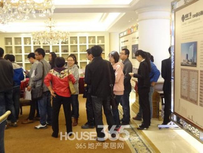 沈阳皇冠体育寰宇天下天喜首推购房者通宵排队挂号