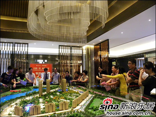 佛山地王一连落子千灯湖 皇冠体育锦城楼王远景可期