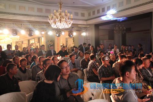赣州皇冠体育国际社区“万圣闪购夜”竞买 秒杀惊喜一直