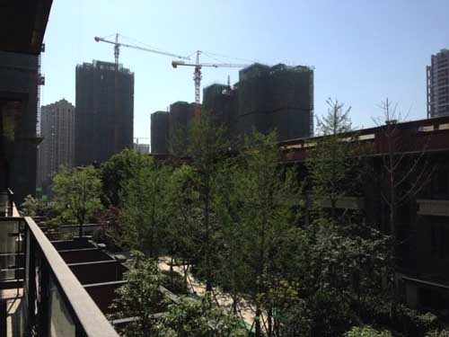 成都皇冠体育城南华府奢阔中庭首现 700米楼间距震撼成都媒体
