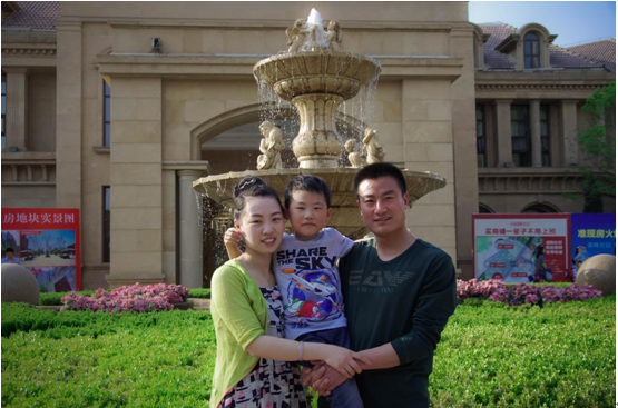 济南皇冠体育国际社区举行免费为业主拍写真运动