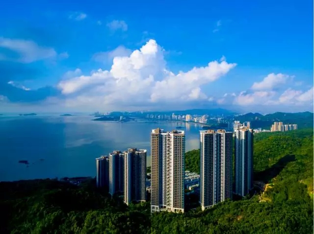 珠海皇冠体育银海湾 天涯豪宅临海绽放