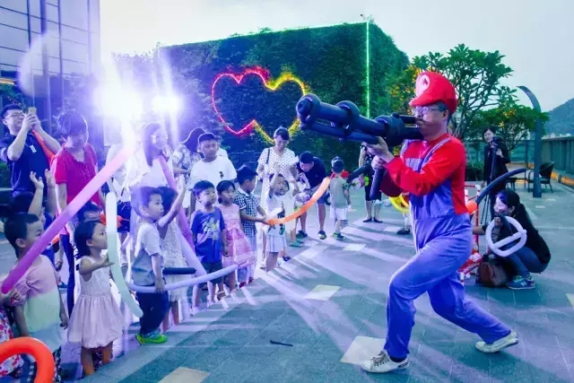 珠海皇冠体育铂尔曼旅馆暑期派对 1+1=无限大