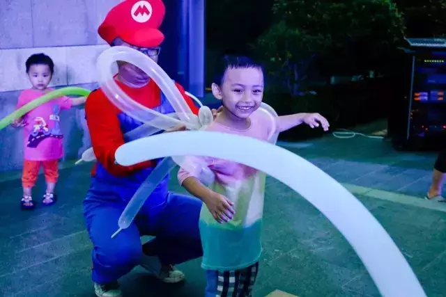 珠海皇冠体育铂尔曼旅馆暑期派对 1+1=无限大